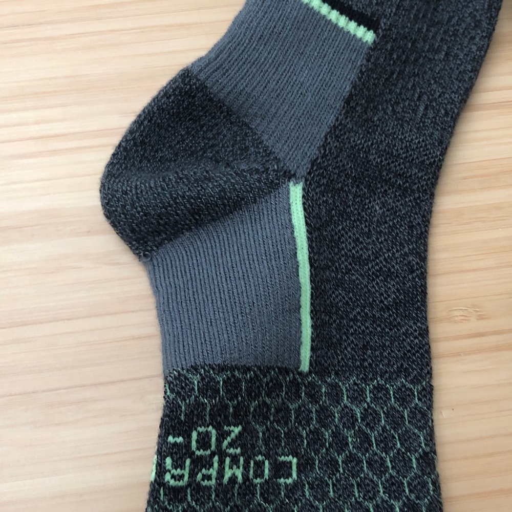 Bombas Women’s Black & Charcoal Crew Socks with Mint Trim - Picture 4 of 8